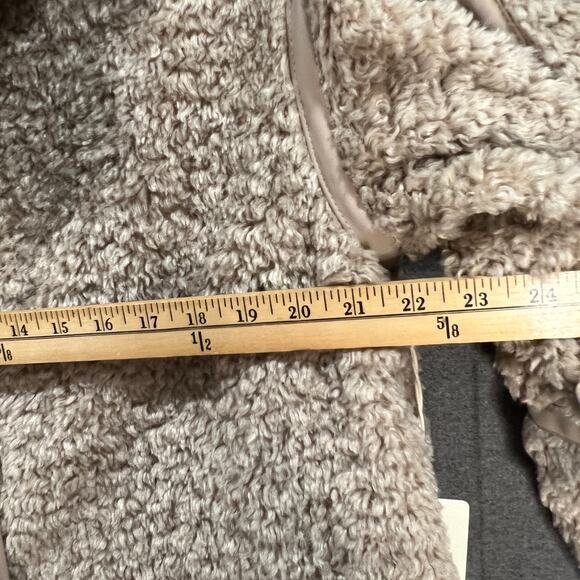 a.n.a Women's Winter Outerwear Coat Faux Shearling Midweight Coat Size M - Picture 8 of 15